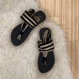 NALHO - Sandals